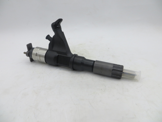 Good Quality common rail injector 295050-0324 for ISUZU 4HK1 Engine 8-98110607-5
